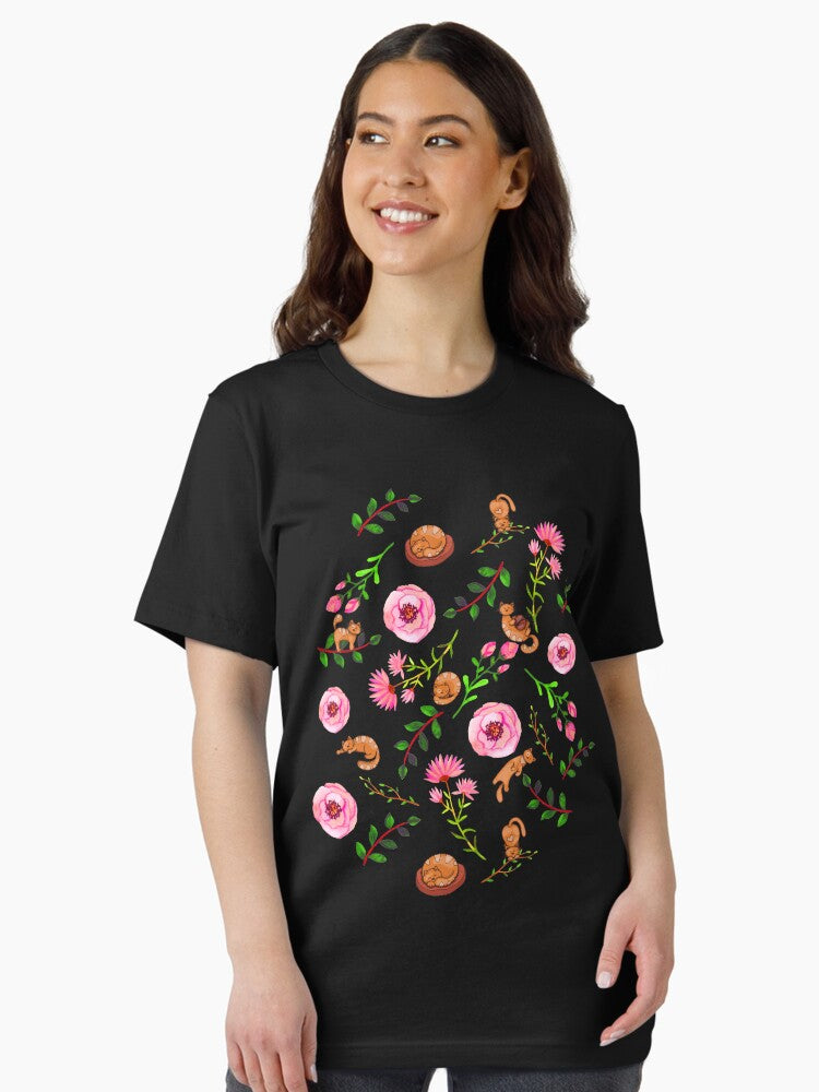 Cats among roses Essential T-Shirt