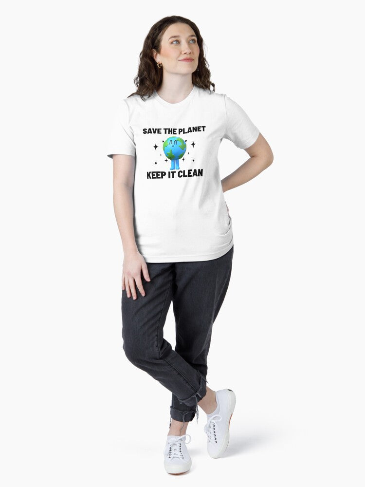 Save the planet keep it green Essential T-Shirt