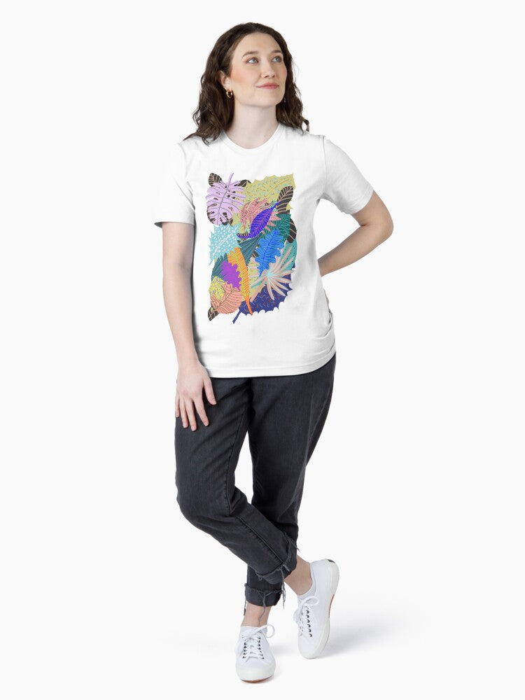 Tropical Sea Leaves Essential T-Shirt