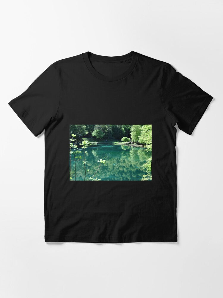The enchanting landscapes of Ariège: An encounter between majestic mountains and unspoiled nature Essential T-Shirt